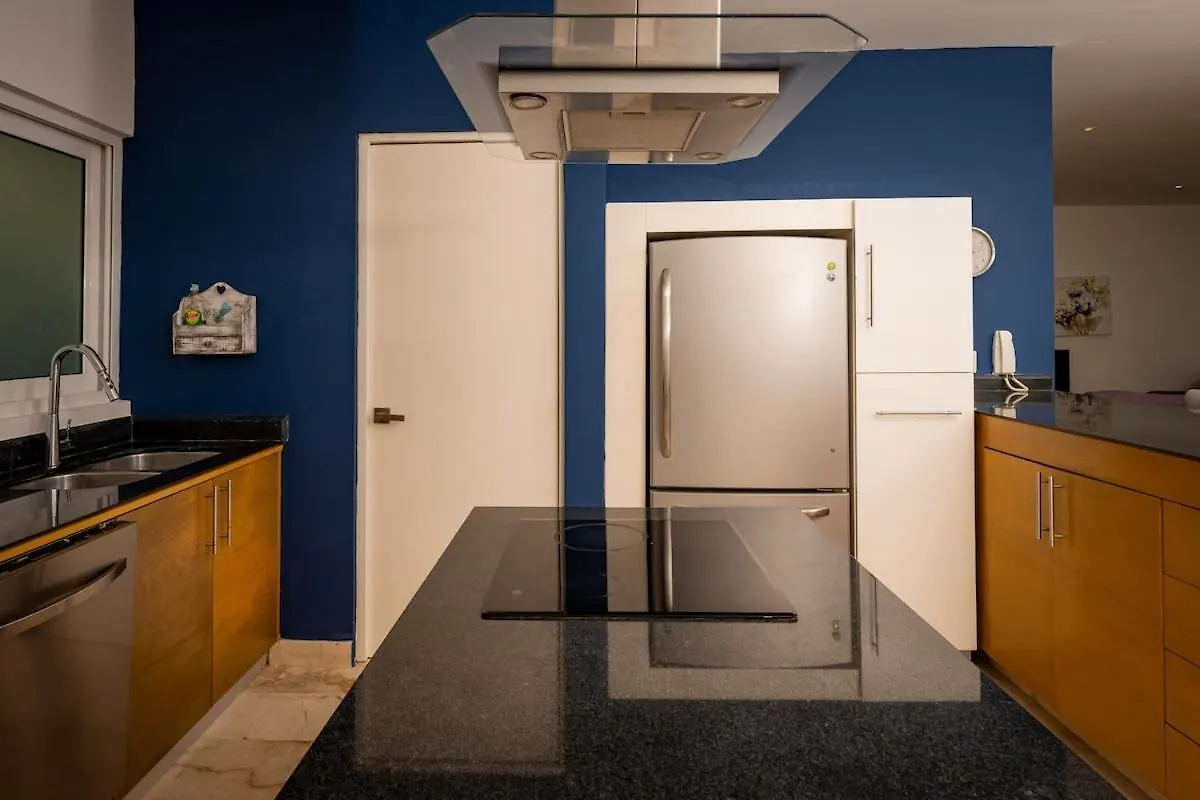 Magnificent 2 Blocks From The Beach And 5Th Ave Playa del Carmen Apartment